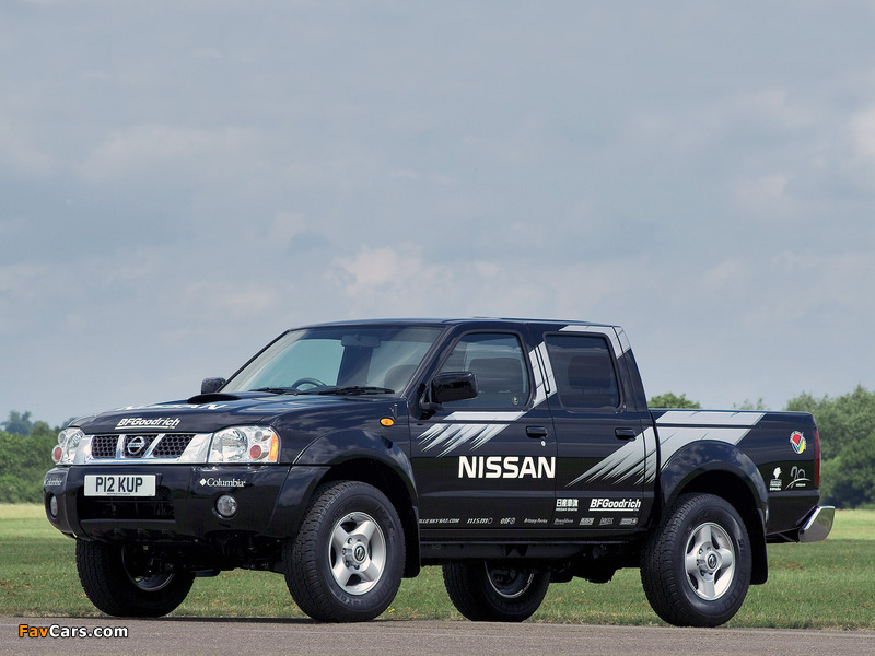 Pictures of Nissan Pickup Navara Crew Cab UK-spec (D22) 2001–05 (800 x 600)