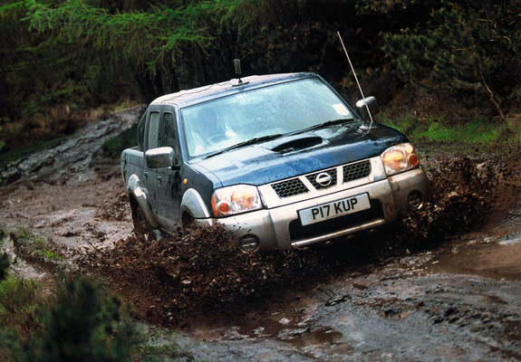 Pictures of Nissan Pickup Navara Crew Cab UK-spec (D22) 2001–05
