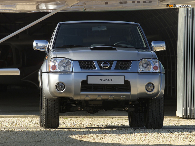 Pictures of Nissan Pickup Navara Crew Cab (D22) 2001–05 (800 x 600)