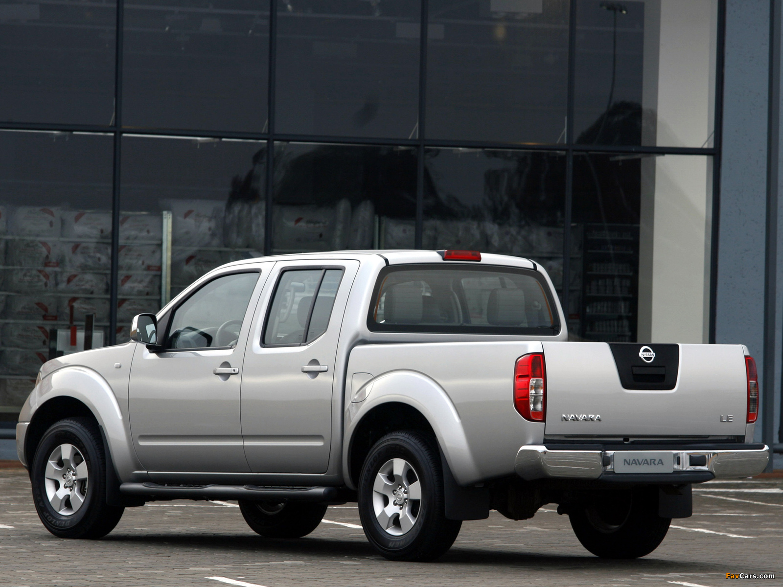 Pictures of Nissan Navara Double Cab (D40) 2005–10 (1600 x 1200)