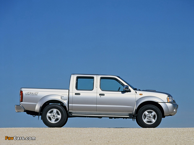 Nissan Pickup Navara Crew Cab (D22) 2001–05 wallpapers (640 x 480)