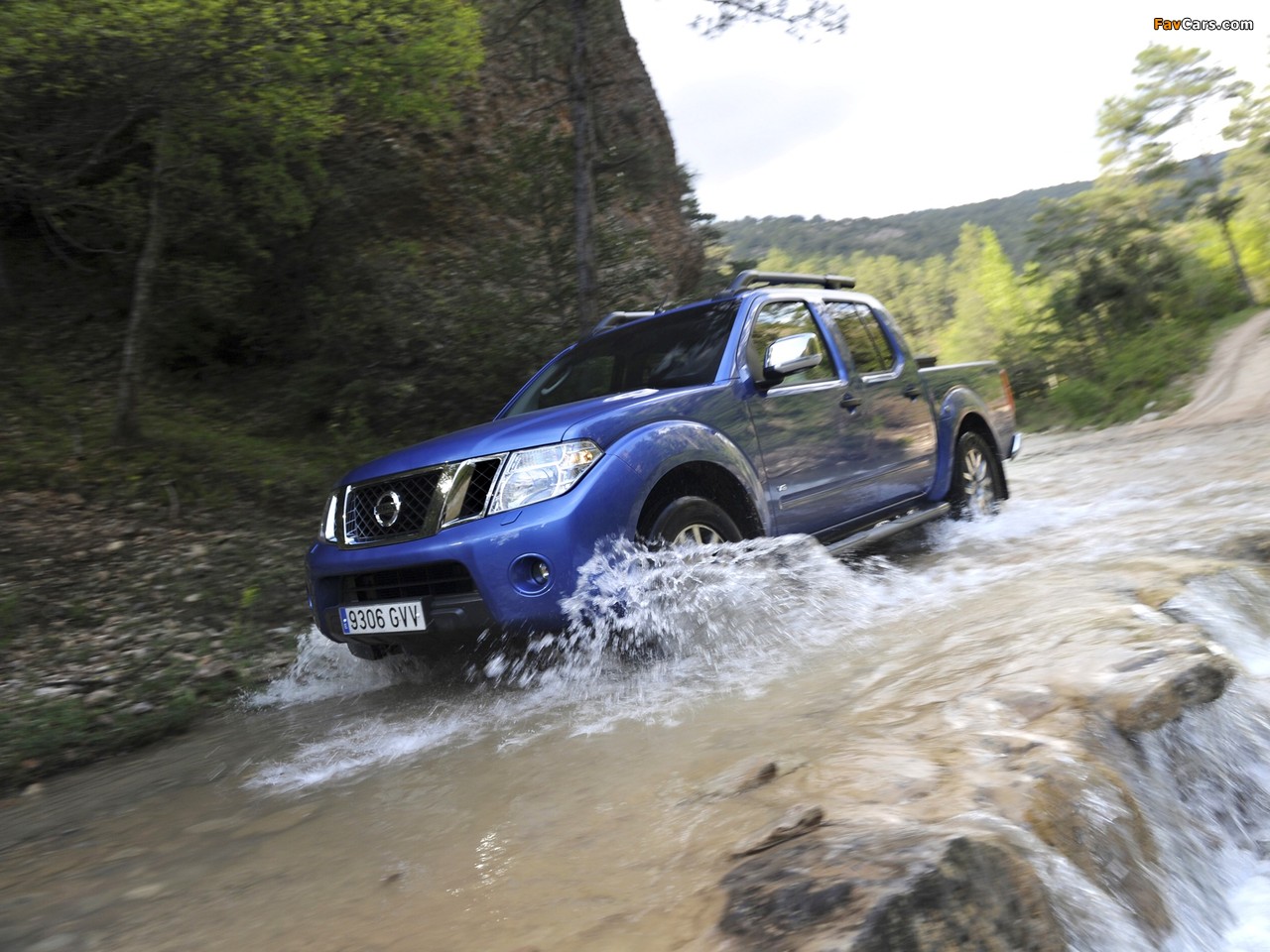 Nissan Navara Double Cab (D40) 2010 wallpapers (1280 x 960)