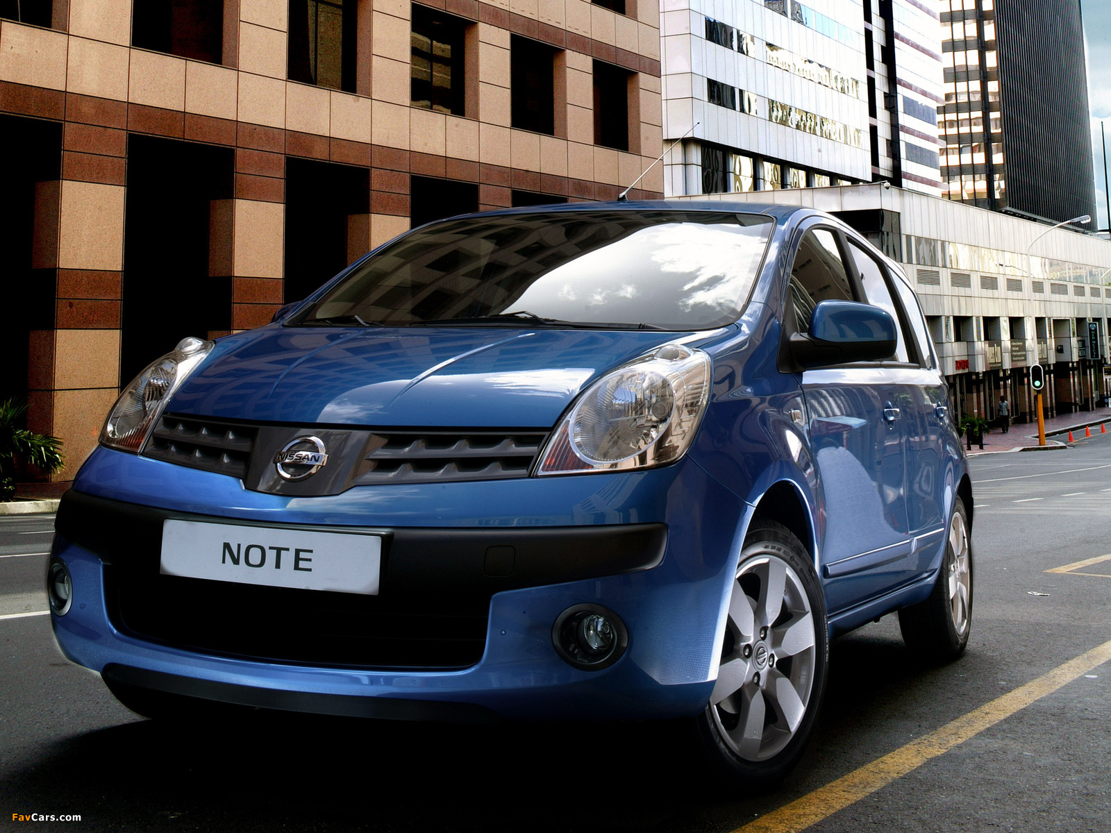 Images of Nissan Note (E11) 2005–09 (1600 x 1200)