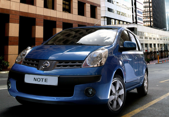 Images of Nissan Note (E11) 2005–09