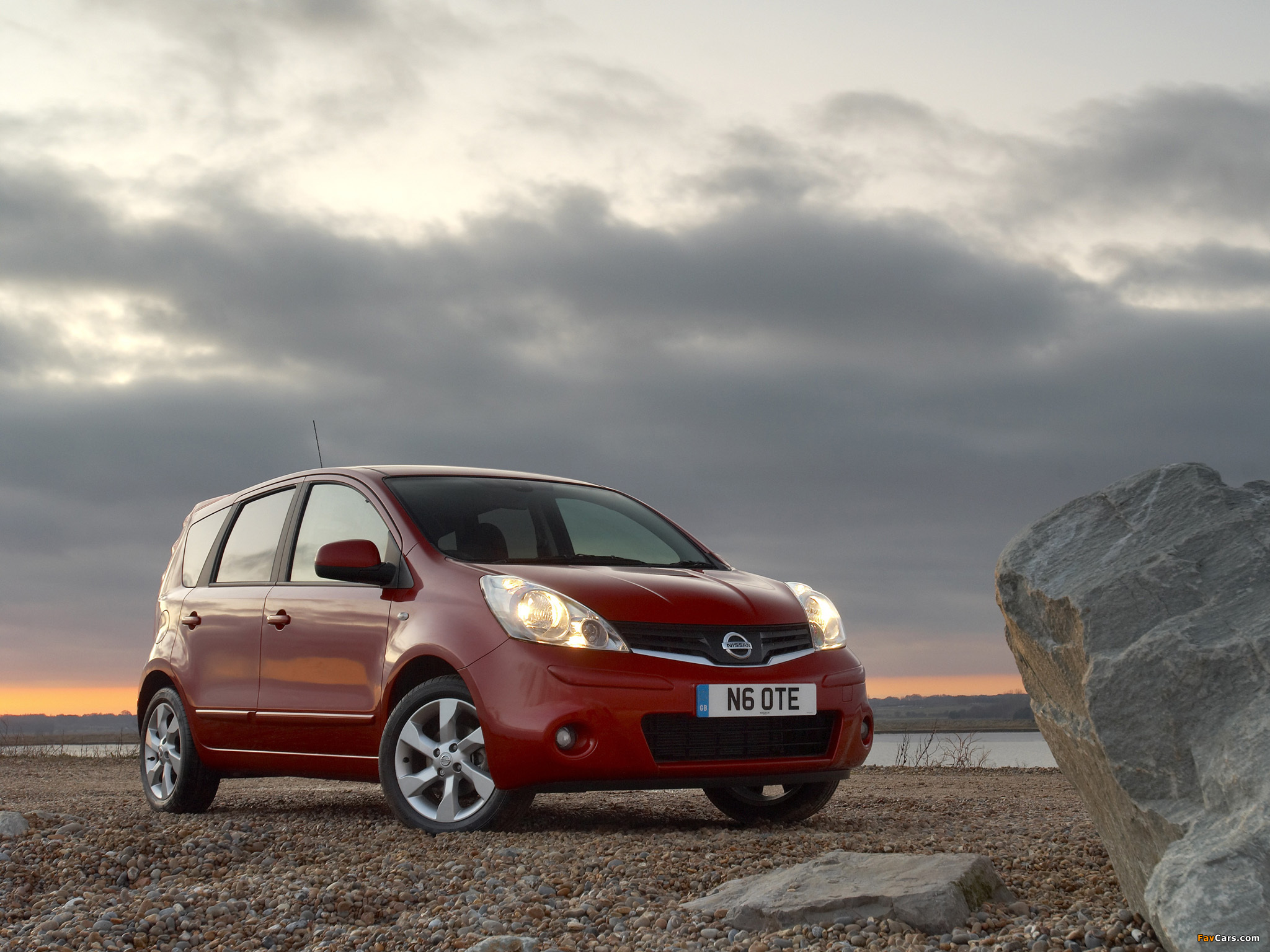 Images of Nissan Note UK-spec (E11) 2009–13 (2048 x 1536)