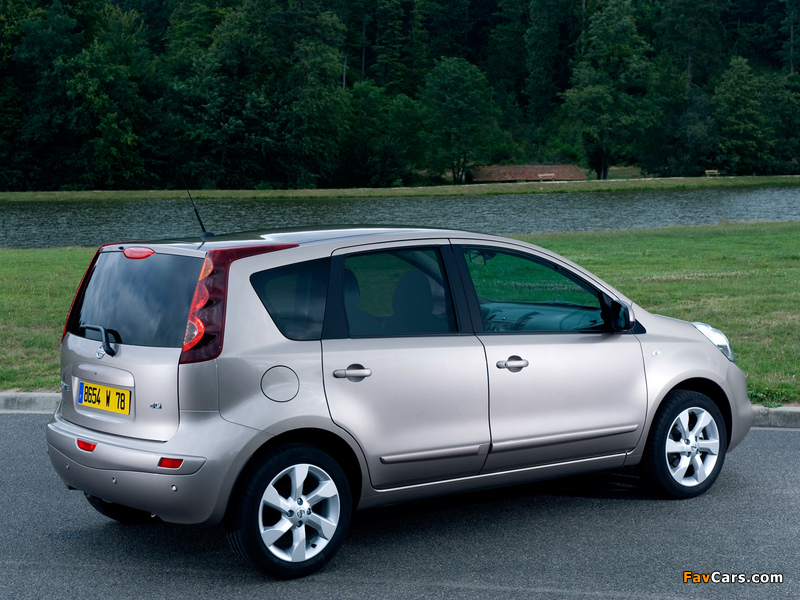 Images of Nissan Note (E11) 2009–13 (800 x 600)