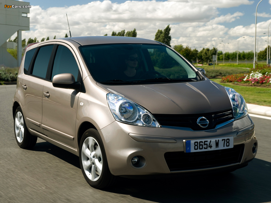 Nissan Note (E11) 2009–13 images (1024 x 768)