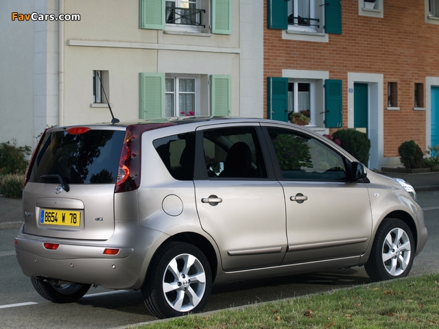 Nissan Note (E11) 2009–13 images (640 x 480)