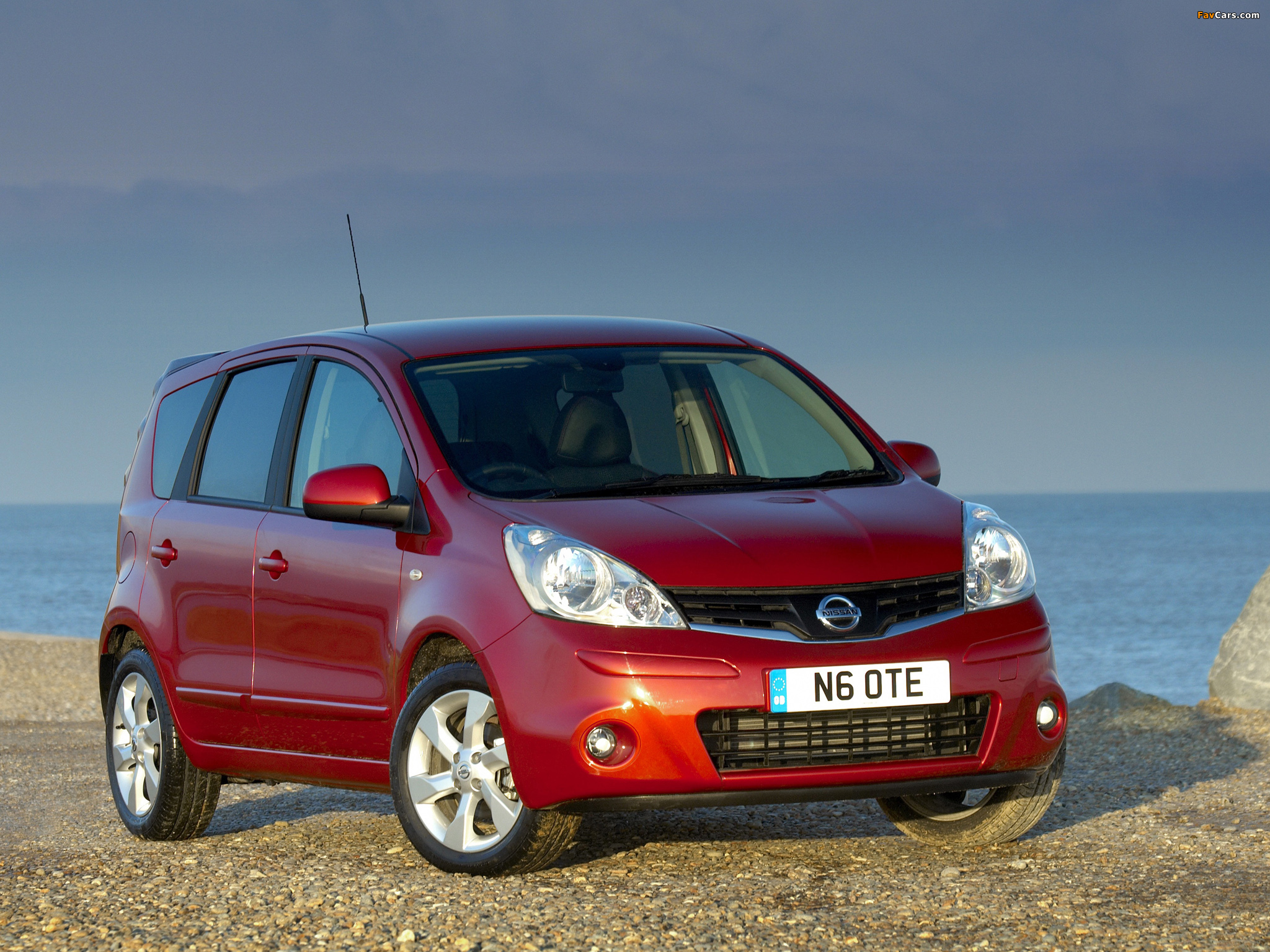 Nissan Note UK-spec (E11) 2009–13 wallpapers (2048 x 1536)