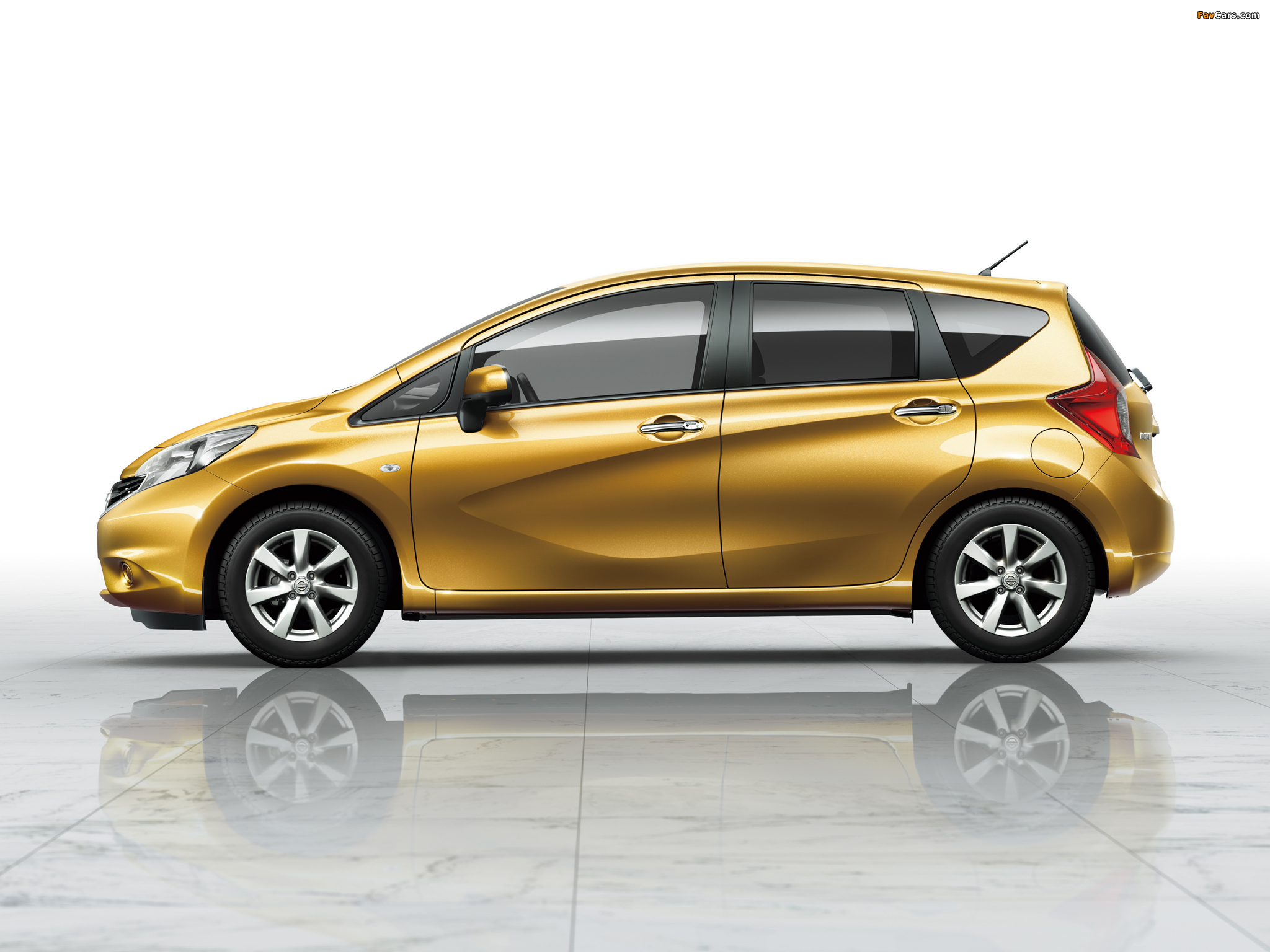 Nissan Note JP-spec (E12) 2012 wallpapers (2048 x 1536)