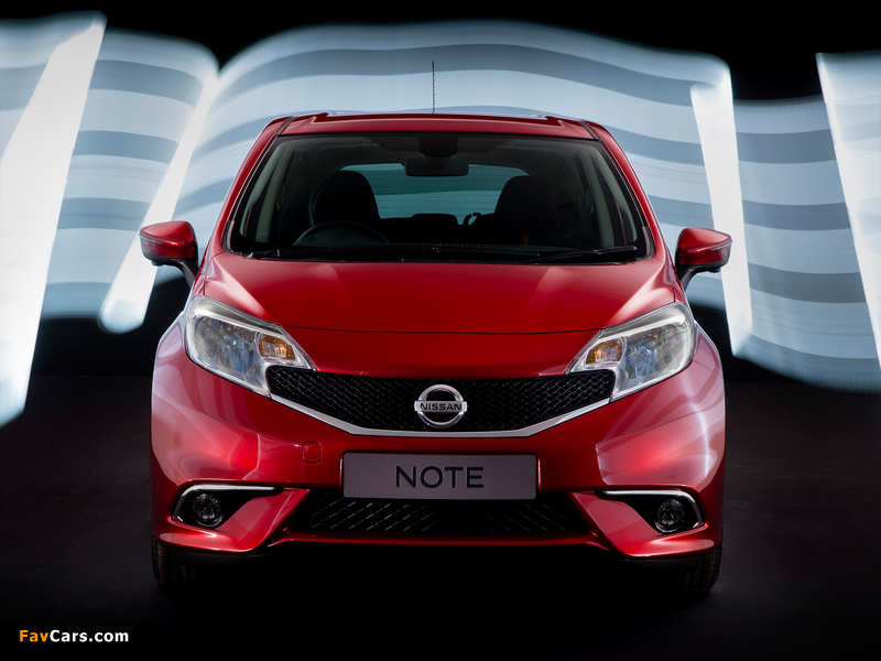 Nissan Note Dynamic UK-spec (E12) 2013 images (800 x 600)