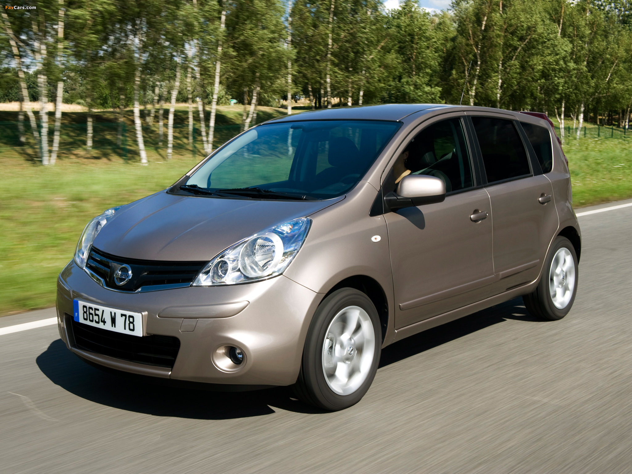 Pictures of Nissan Note (E11) 2009–13 (2048 x 1536)