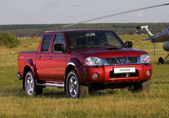 Images of Nissan NP300 Double Cab 2008
