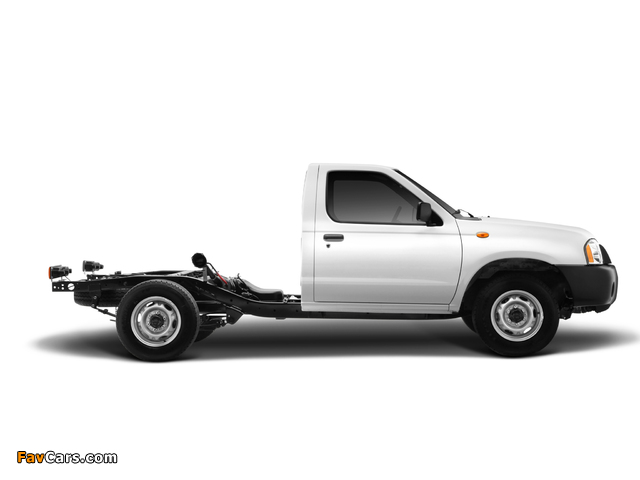 Nissan NP300 Chassis Cab 2008 photos (640 x 480)