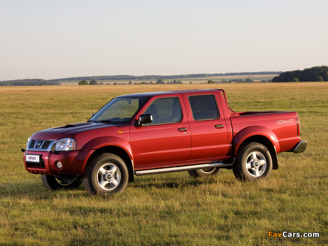 Nissan NP300 Double Cab 2008 pictures (640 x 480)