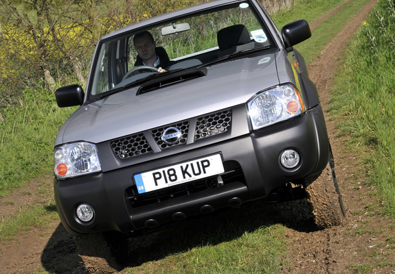 Pictures of Nissan NP300 King Cab UK-spec 2008