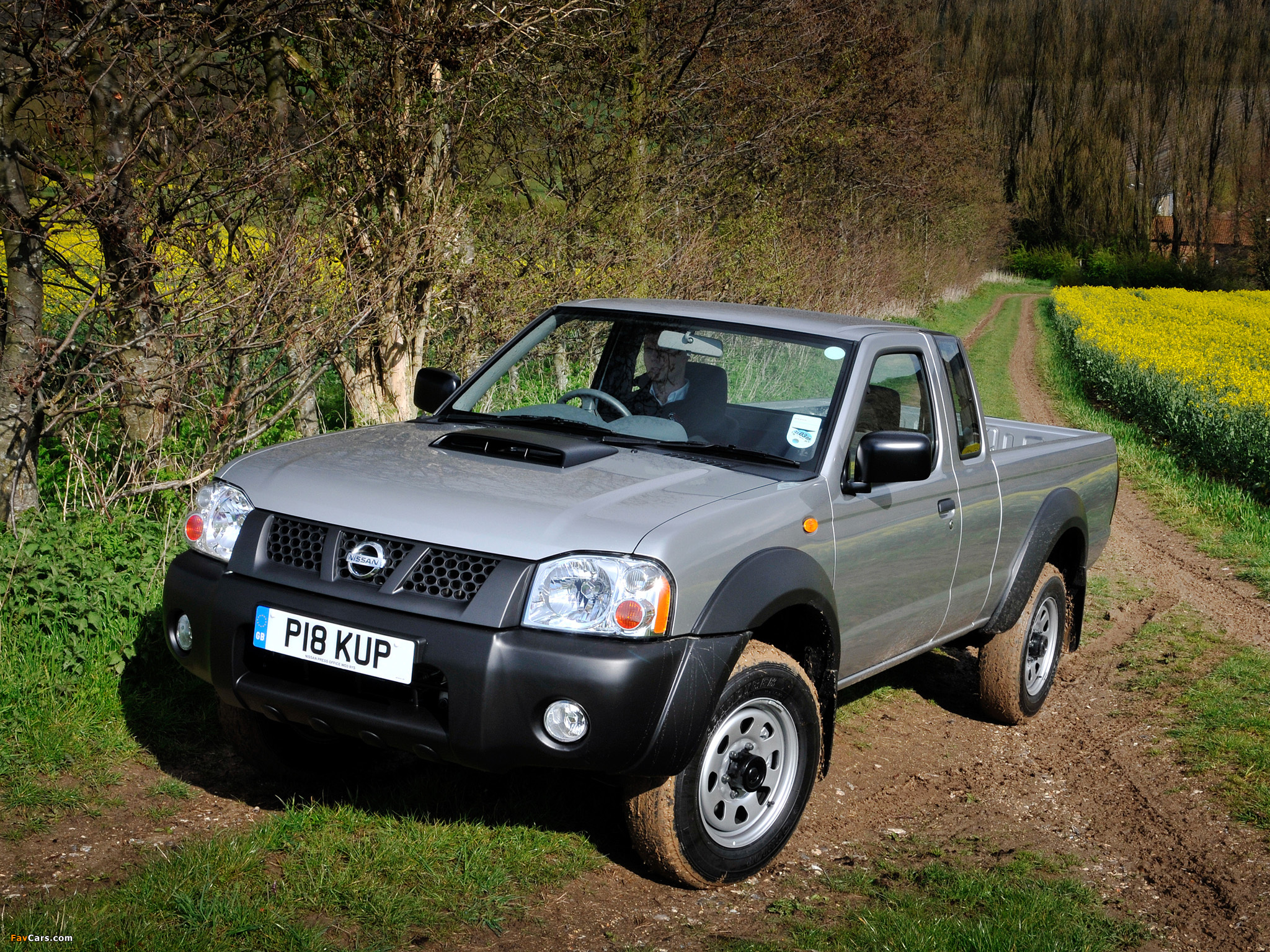 Nissan NP300 King Cab UK-spec 2008 wallpapers (2048 x 1536)