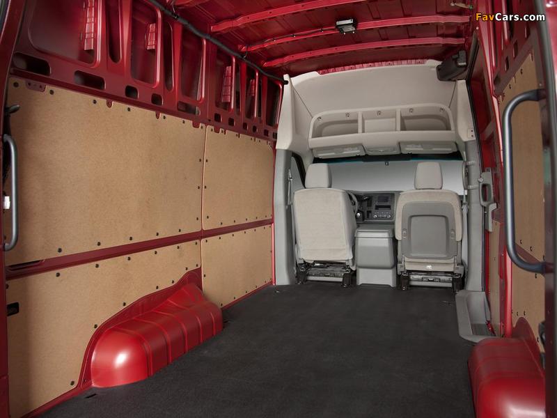 Pictures of Nissan NV2500 HD High Roof 2010 (800 x 600)