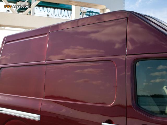 Nissan NV2500 HD High Roof 2010 wallpapers (640 x 480)