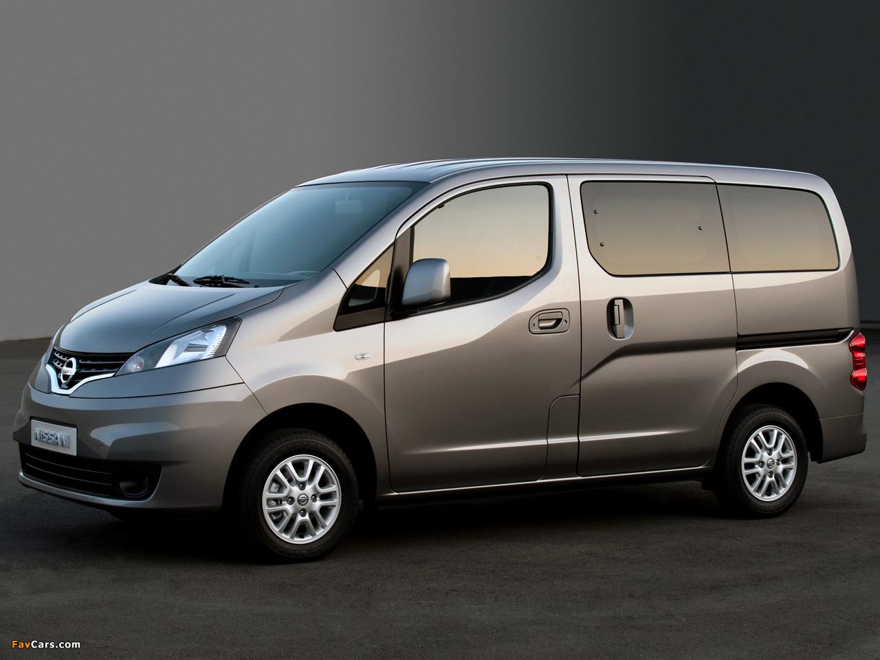 Images of Nissan NV200 2009 (1280 x 960)