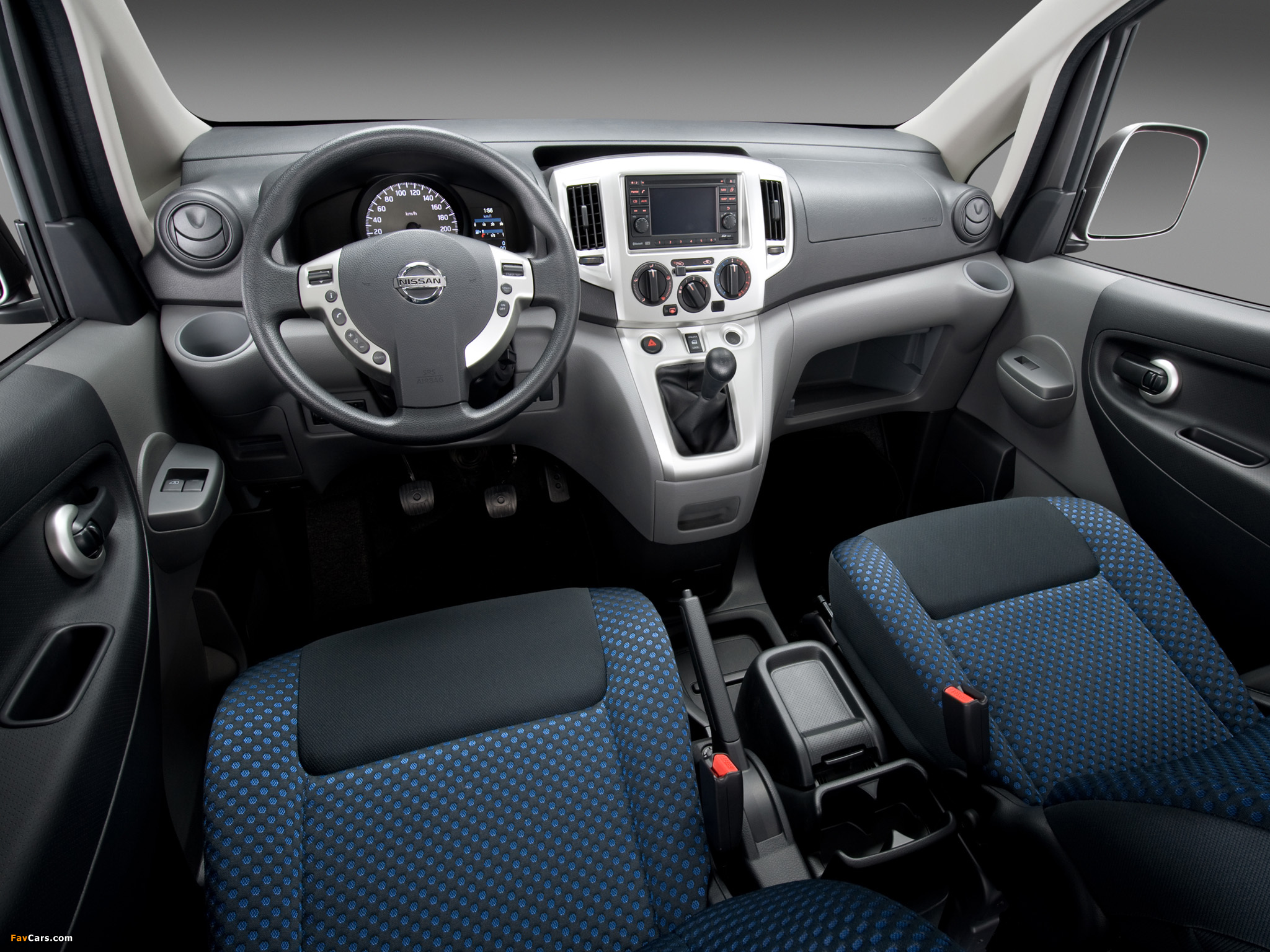 Images of Nissan NV200 2009 (2048 x 1536)