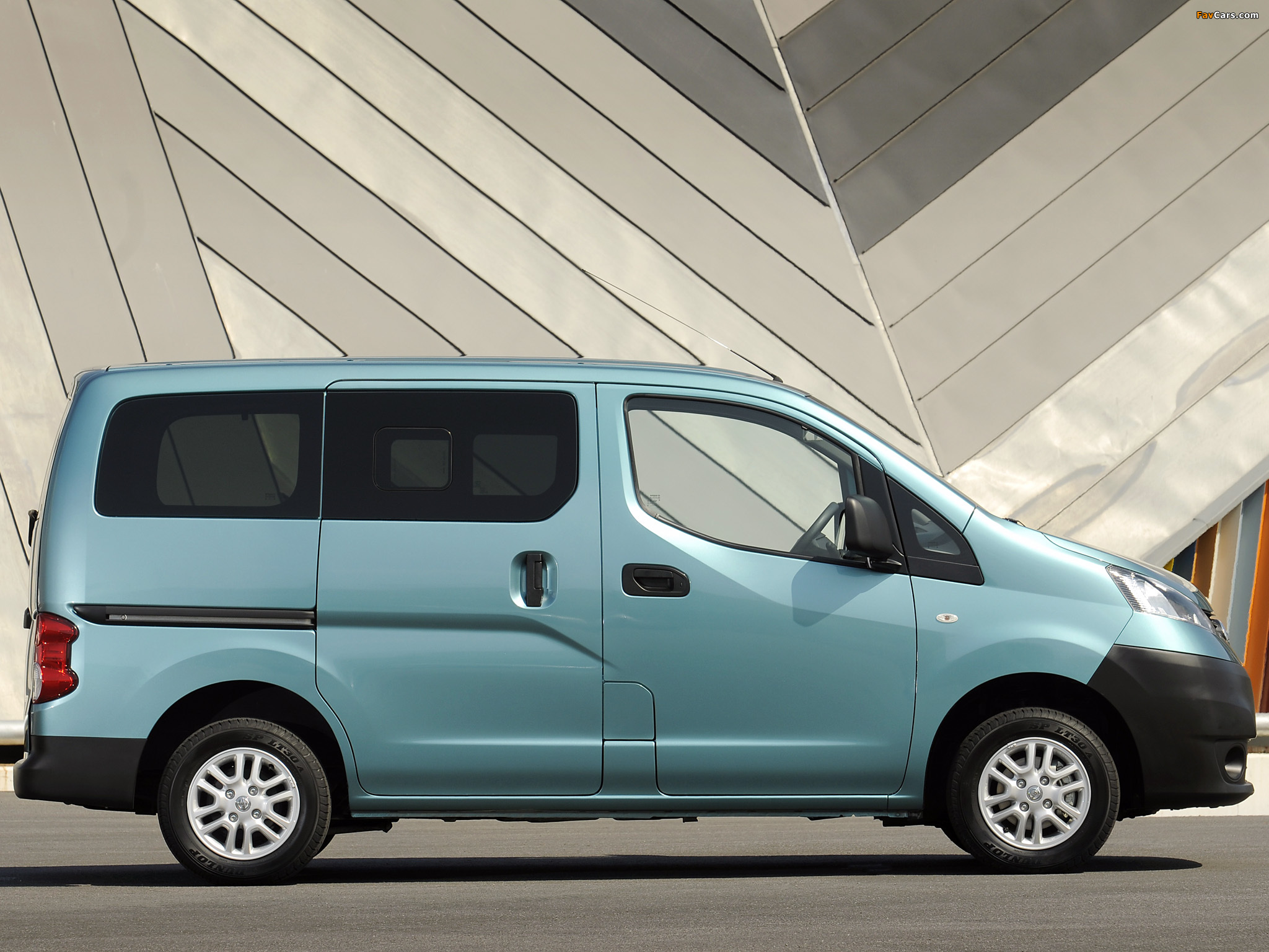 Nissan NV200 2009 photos (2048 x 1536)