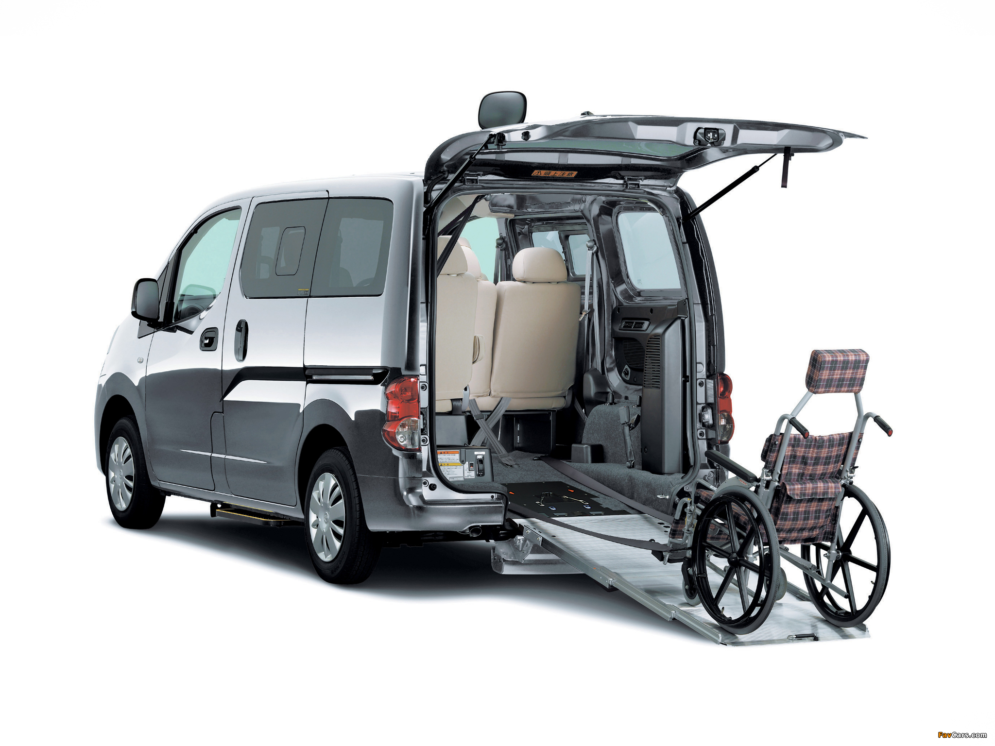 Nissan NV200 Vanette Chair Cab 2010 wallpapers (2048 x 1536)