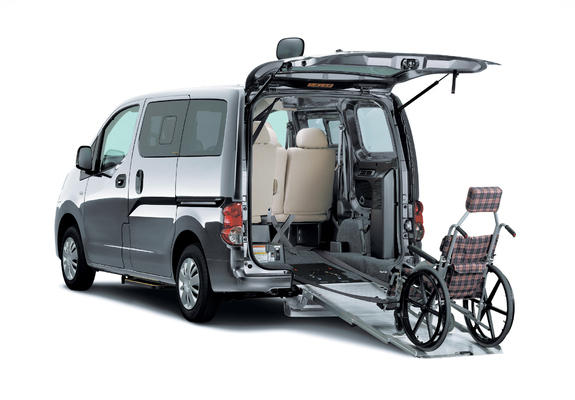 Nissan NV200 Vanette Chair Cab 2010 wallpapers