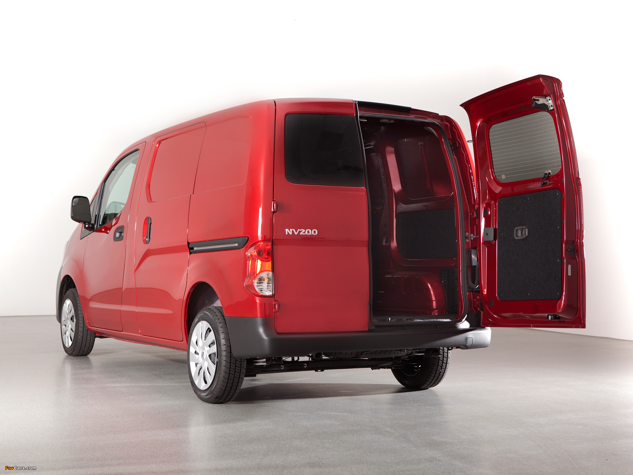 Nissan NV200 Compact Cargo 2013 wallpapers (2048 x 1536)