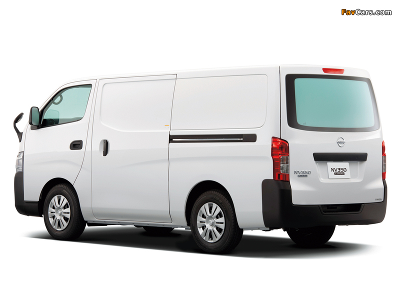 Nissan NV350 Caravan Van (E26) 2012 wallpapers (800 x 600)