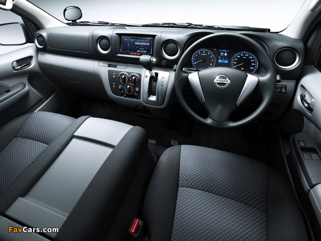 Nissan NV350 Caravan Premium GX (E26) 2012 wallpapers (640 x 480)