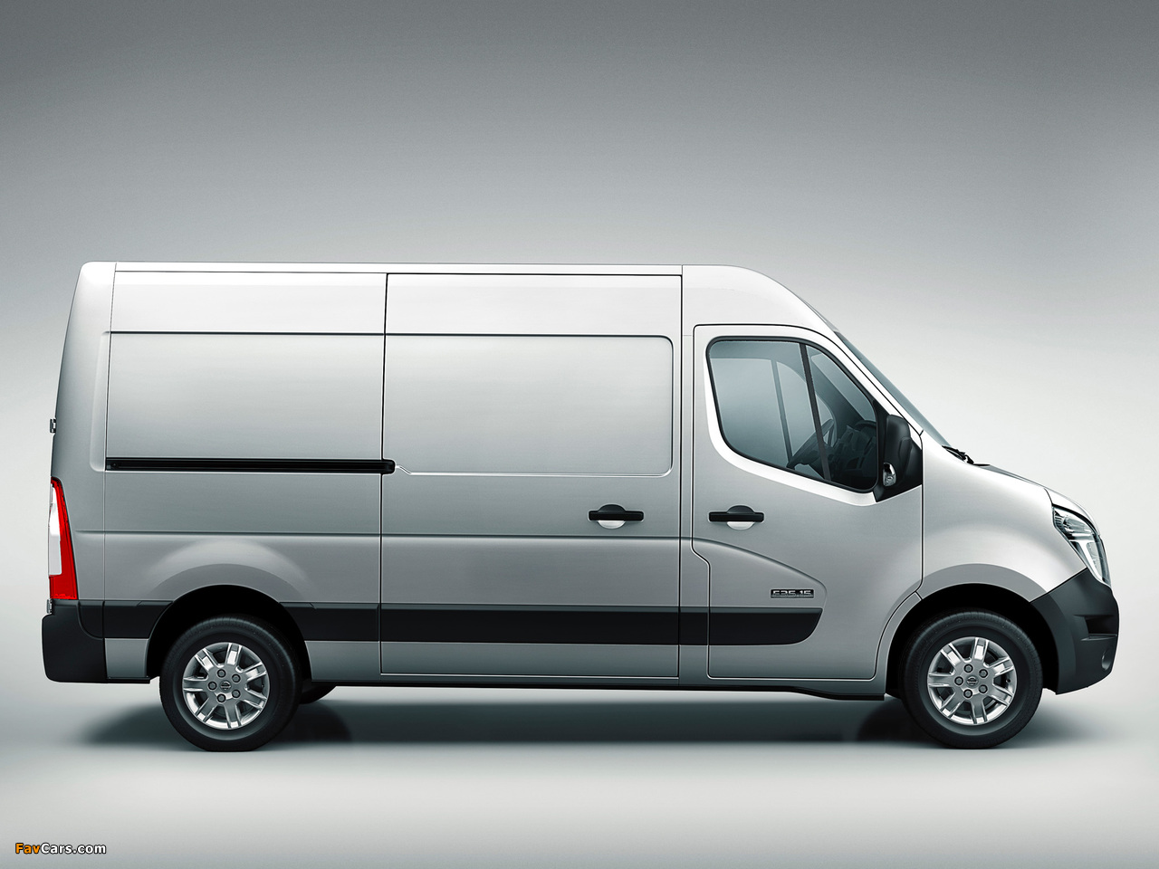 Nissan NV400 High Roof Van 2010 photos (1280 x 960)