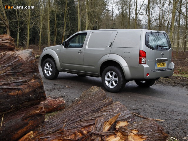 Images of Nissan Pathfinder Van UK-spec (R51) 2004–10 (640 x 480)