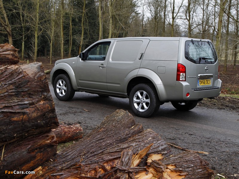 Images of Nissan Pathfinder Van UK-spec (R51) 2004–10 (800 x 600)