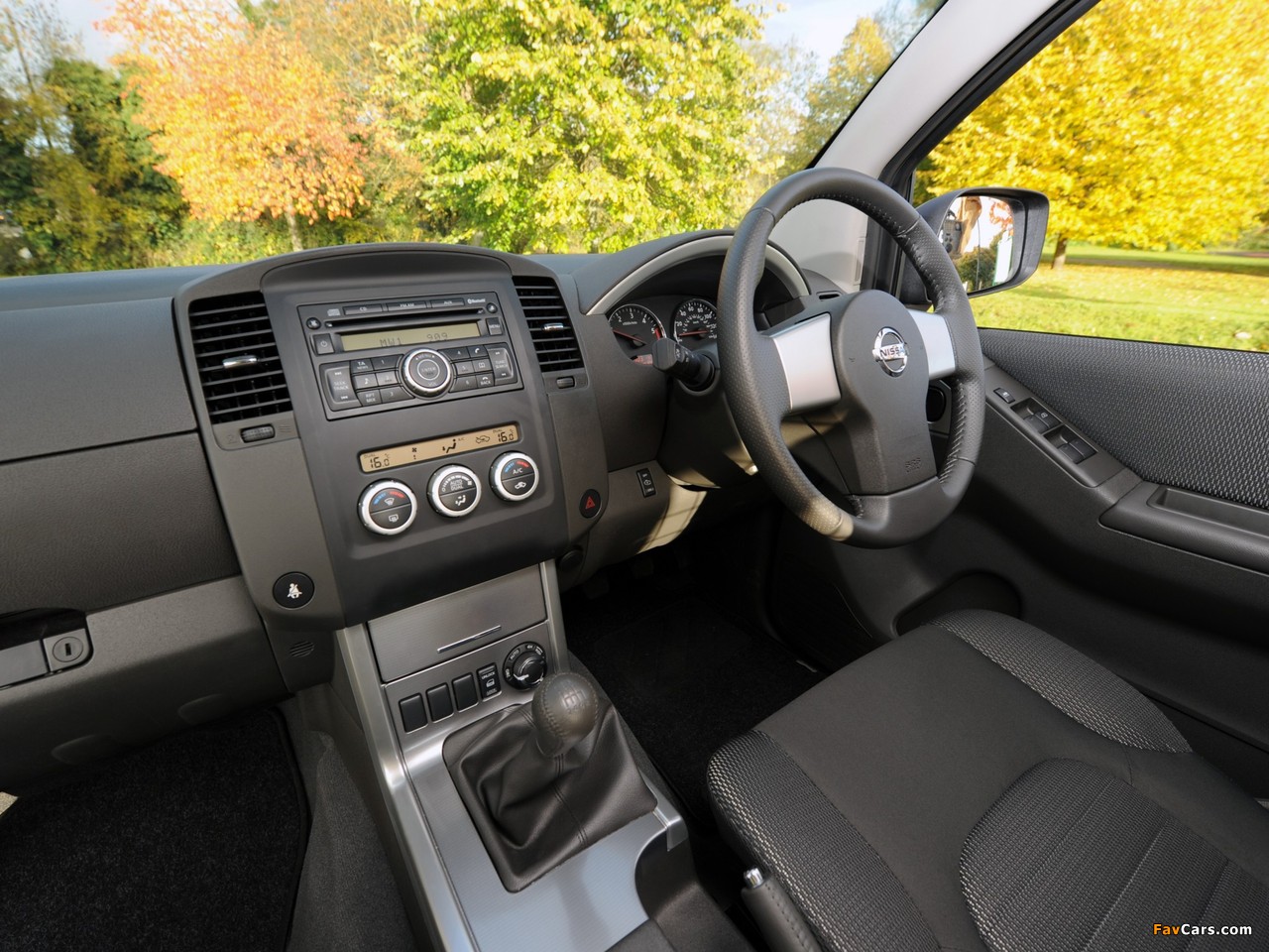Images of Nissan Pathfinder Van UK-spec (R51) 2010 (1280 x 960)