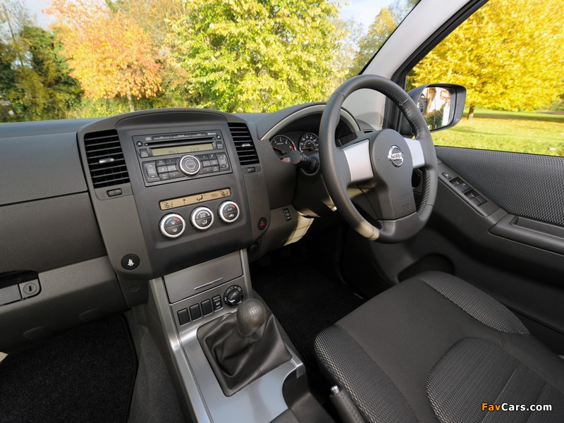 Images of Nissan Pathfinder Van UK-spec (R51) 2010 (800 x 600)