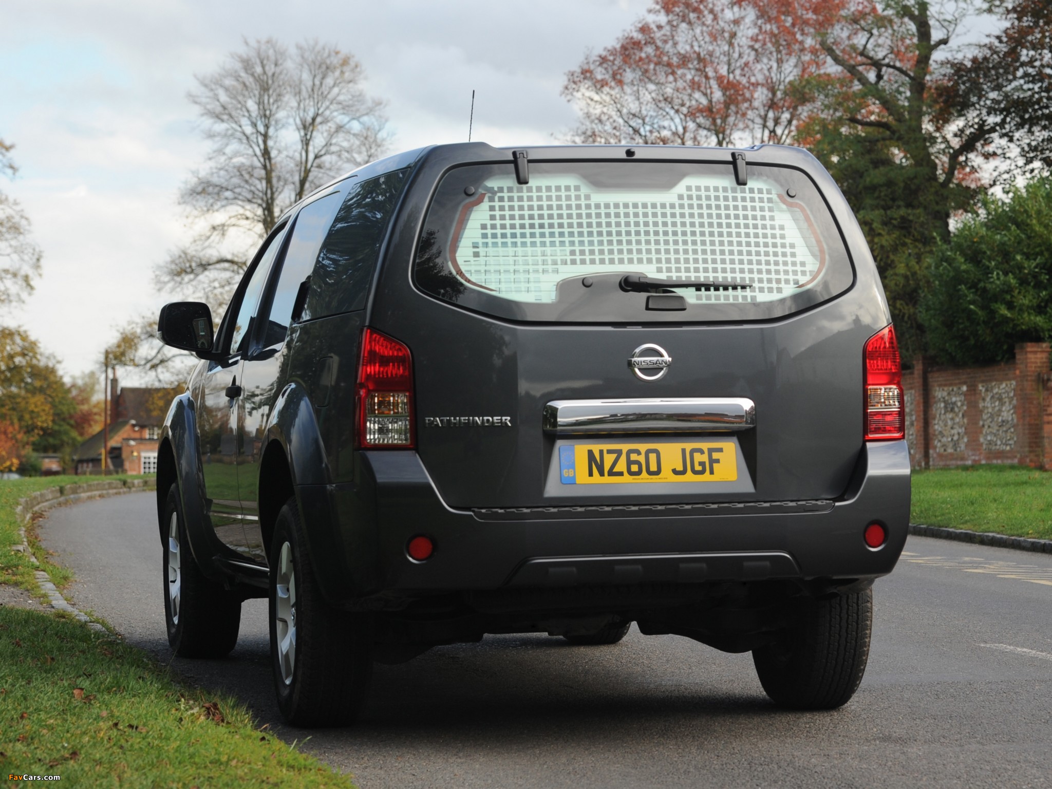 Photos of Nissan Pathfinder Van UK-spec (R51) 2010 (2048 x 1536)