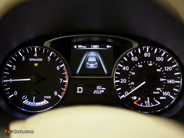 Photos of Nissan Pathfinder Hybrid (R52) 2013 (640 x 480)