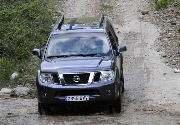 Pictures of Nissan Pathfinder (R51) 2010