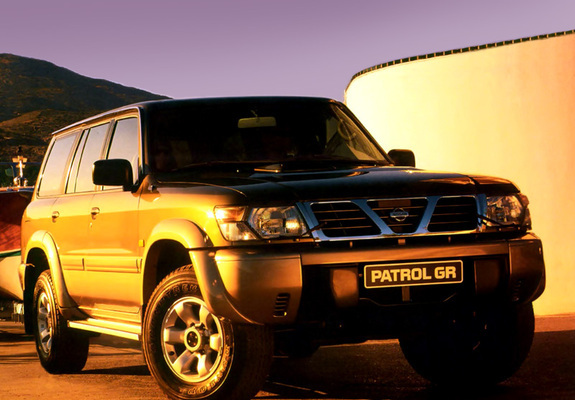 Images of Nissan Patrol GR 5-door (Y61) 1997–2001