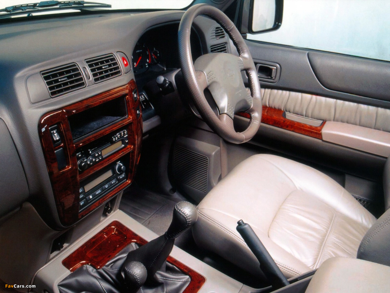 Images of Nissan Patrol GR 5-door UK-spec (Y61) 1997–2001 (1280 x 960)