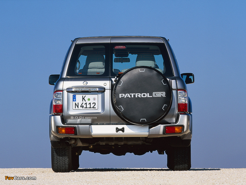 Images of Nissan Patrol GR 3-door (Y61) 2001–04 (800 x 600)