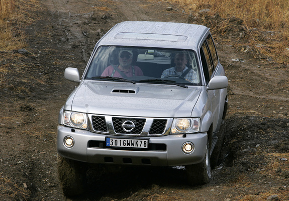 Images of Nissan Patrol 5-door (Y61) 2004–10