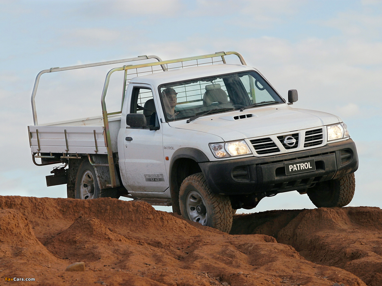 Nissan Patrol Cab Chassis (Y61) 1997–2010 images (1280 x 960)