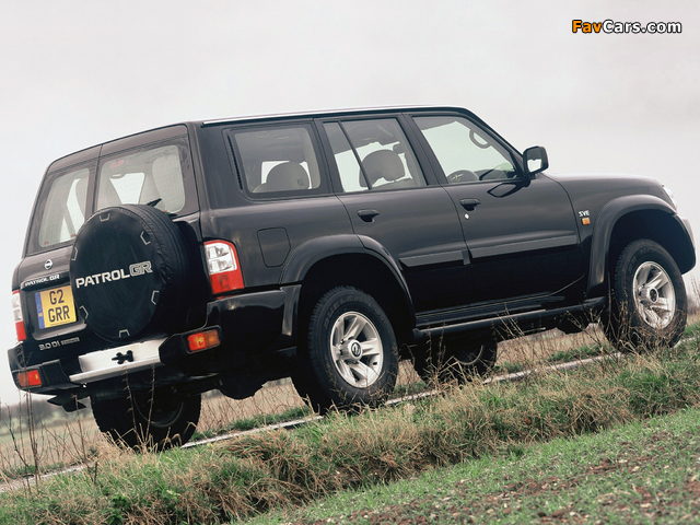 Nissan Patrol GR 5-door UK-spec (Y61) 2001–04 images (640 x 480)