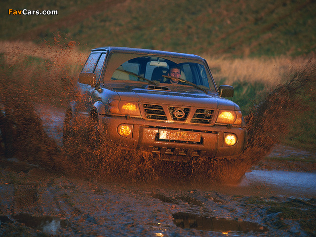 Nissan Patrol GR 3-door (Y61) 2001–04 wallpapers (640 x 480)