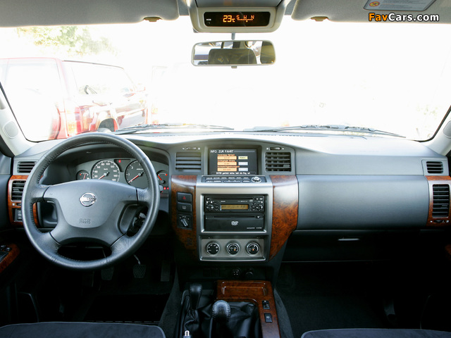 Nissan Patrol 3-door (Y61) 2004–10 pictures (640 x 480)