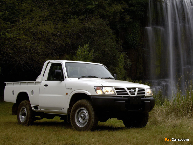 Photos of Nissan Patrol Pickup (Y61) 1997 (800 x 600)