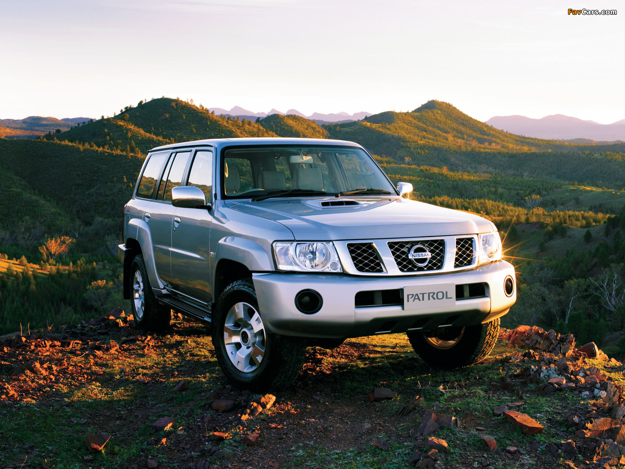 Photos of Nissan Patrol 5-door AU-spec (Y61) 2004–10 (1280 x 960)