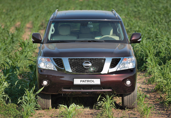 Photos of Nissan Patrol (Y62) 2010